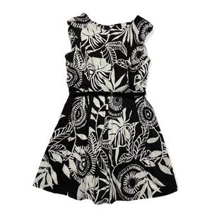 Perceptions Black and White Pleated Dress with Belt Size 16